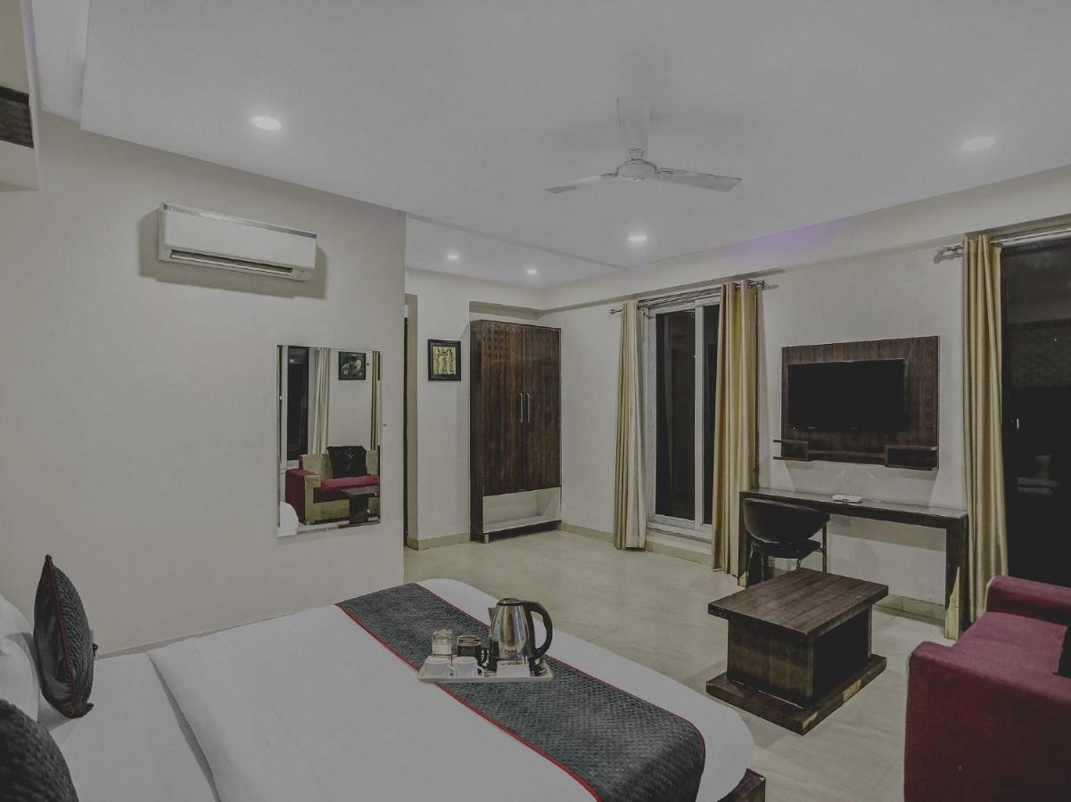 Townhouse 22956 Hotel Grand Residency Delhi  Exterior foto