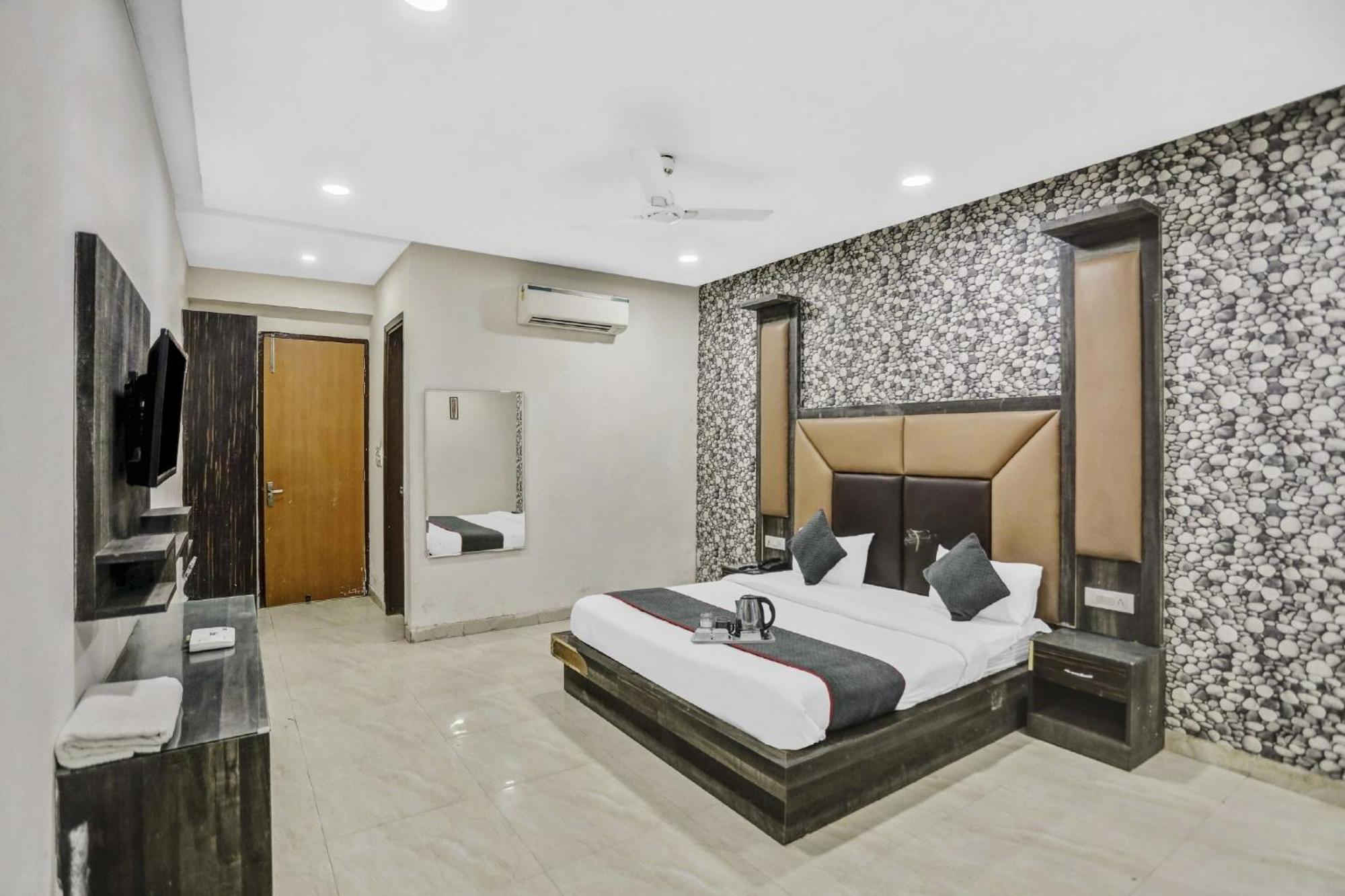 Townhouse 22956 Hotel Grand Residency Delhi  Exterior foto