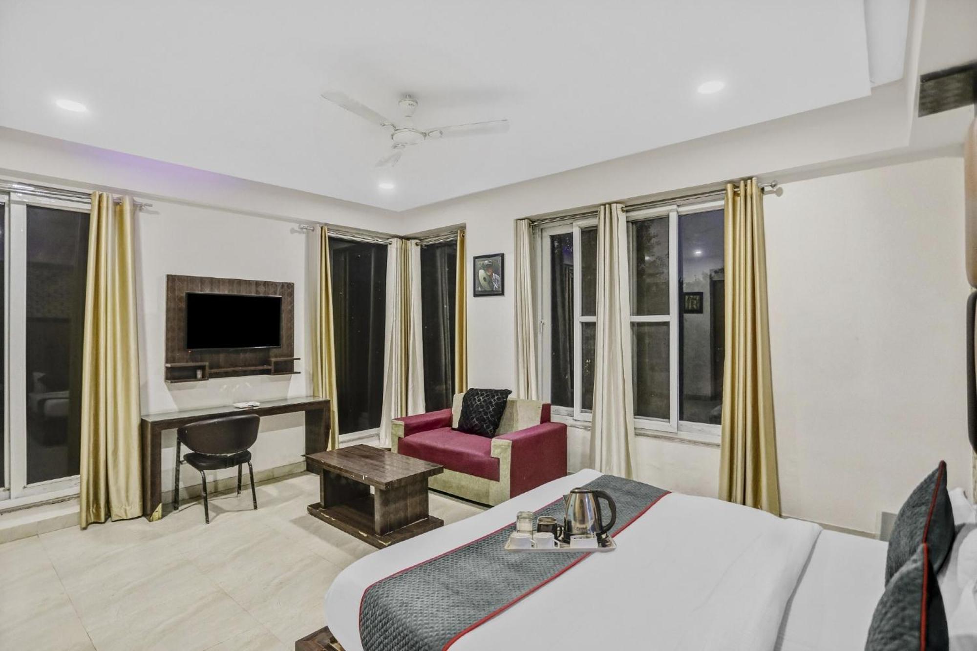 Townhouse 22956 Hotel Grand Residency Delhi  Exterior foto
