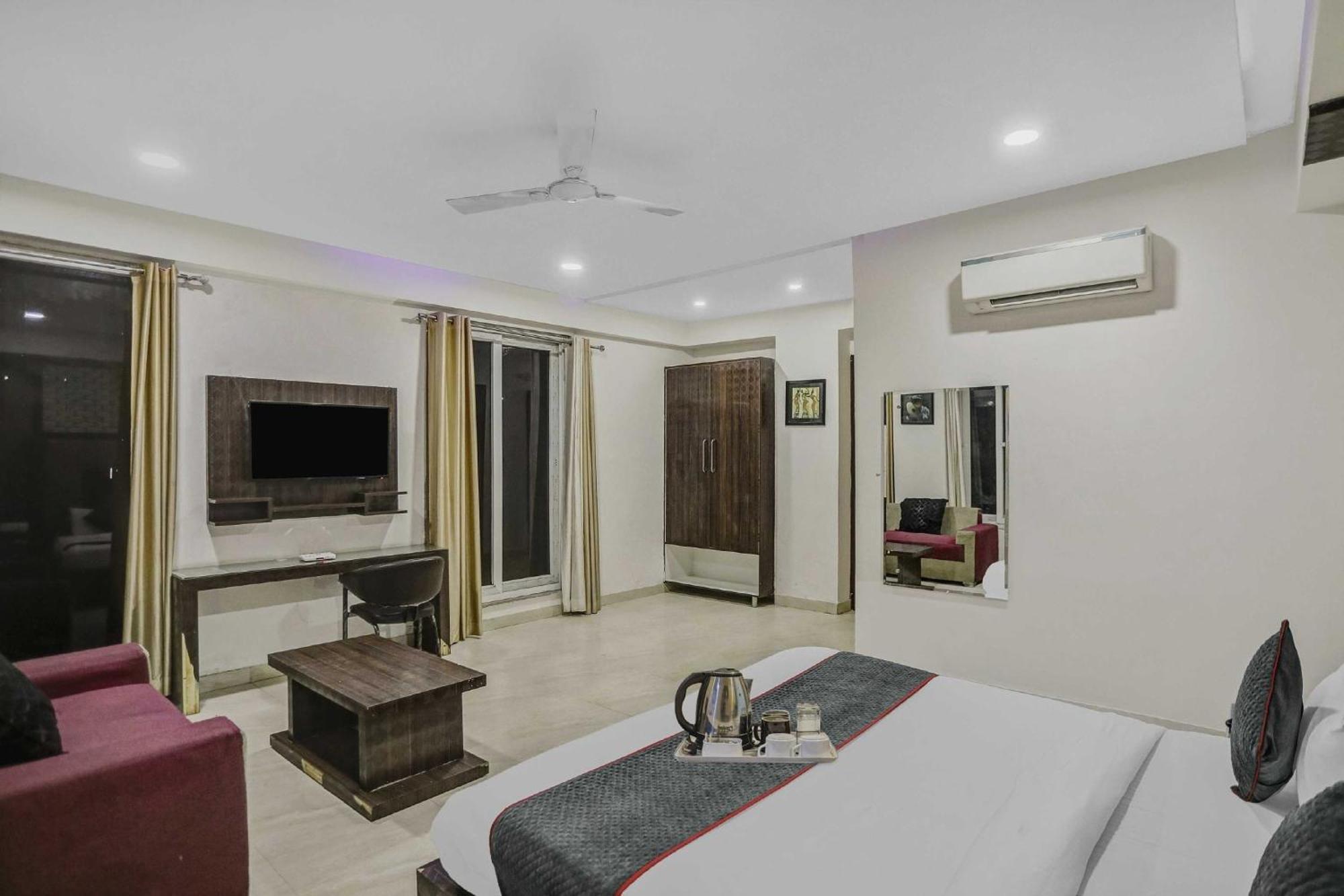 Townhouse 22956 Hotel Grand Residency Delhi  Exterior foto
